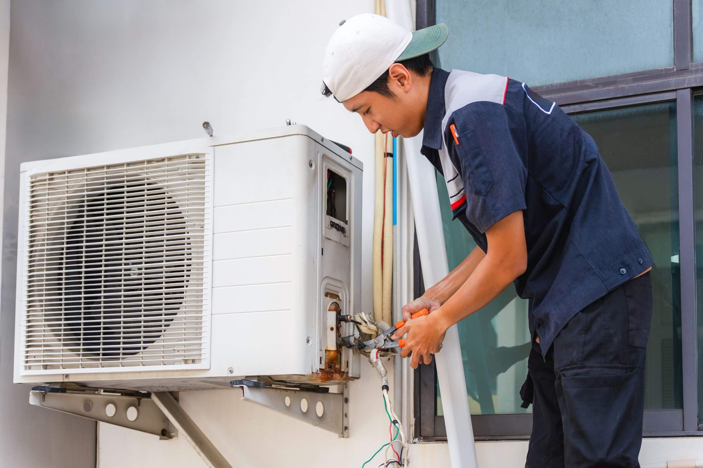 Professional AC Installation & Repair in Lucknow - Fidelity Solutions